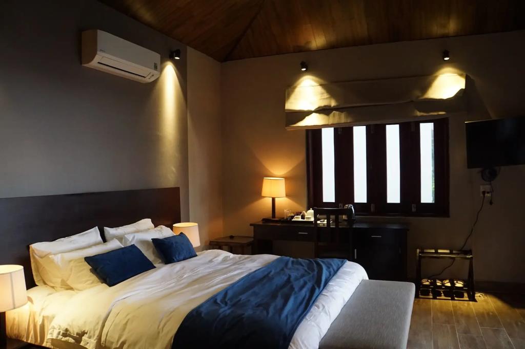 The Pier Phu Quoc Resort 3*