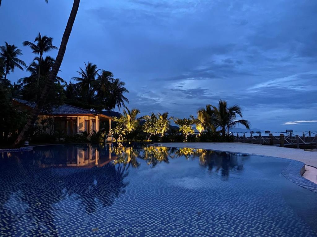 The Pier Phu Quoc Resort 3*