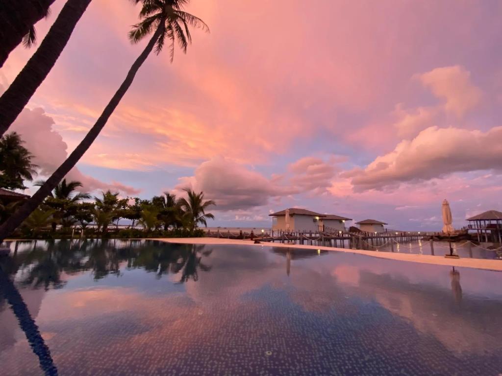 The Pier Phu Quoc Resort 3*