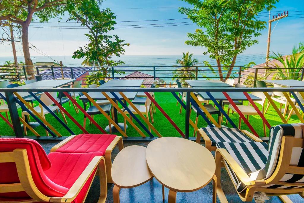 Play Phala Beach Rayong 4*