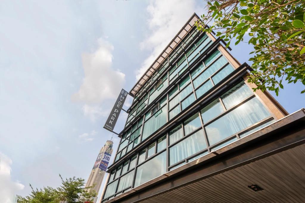 Hyde Park Hotel Bangkok 3*