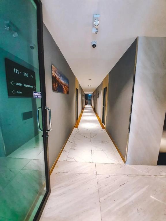 Hyde Park Hotel Bangkok 3*