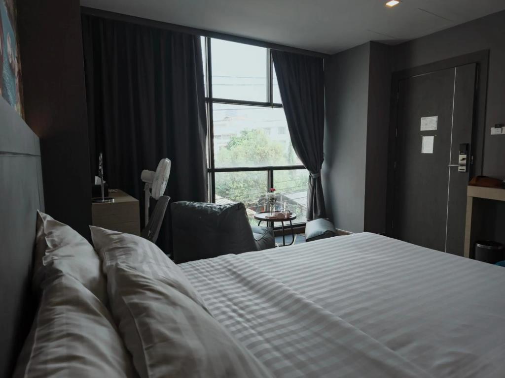 Hyde Park Hotel Bangkok 3*