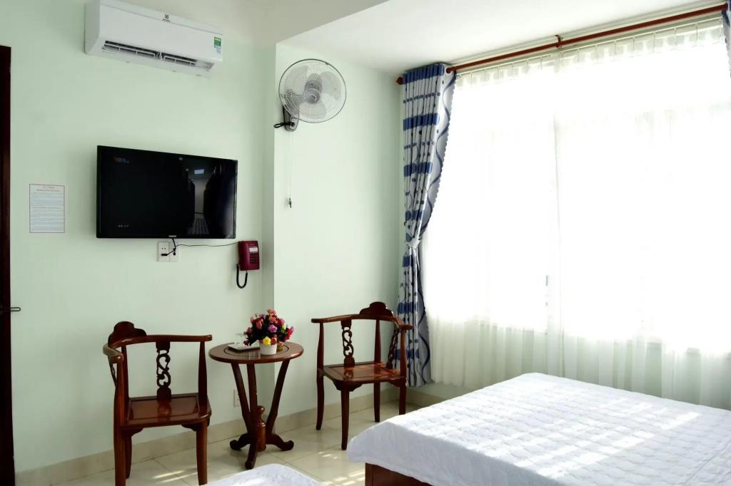 Khach San Huong Giang 2*