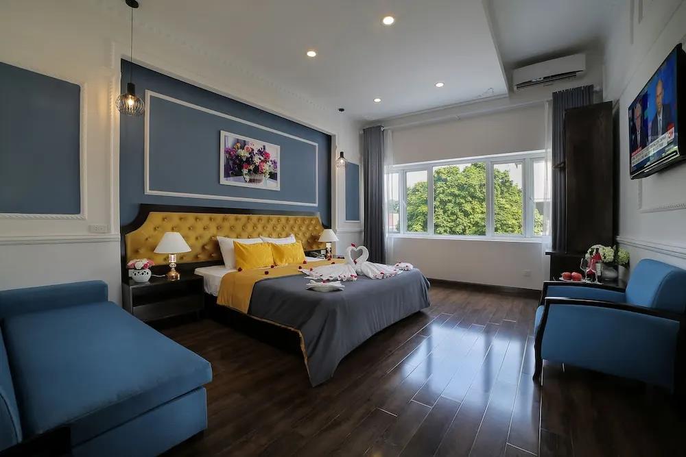 MF Louis Hotel 3*