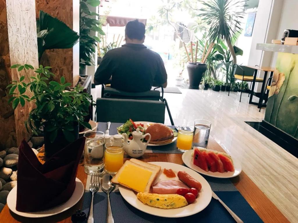 Essenza Hotel 3*