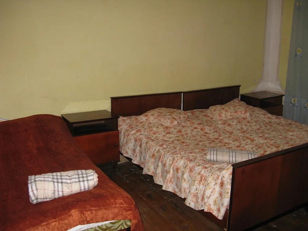 Hotel Ushba 2*