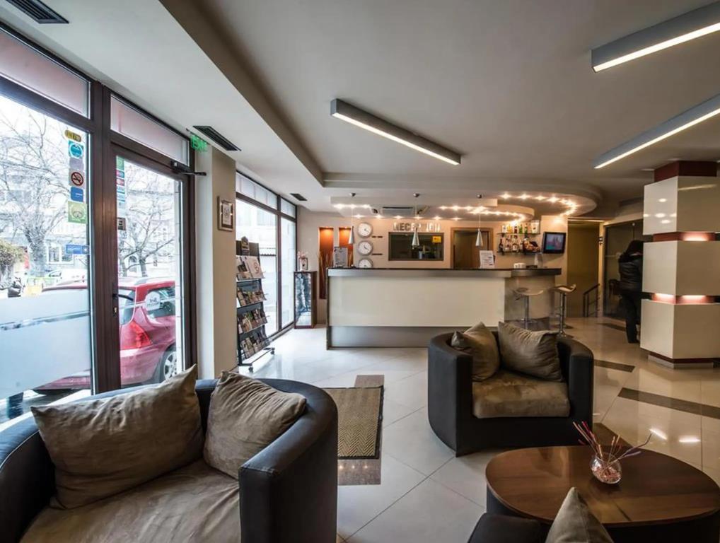Hugo hotel 3*
