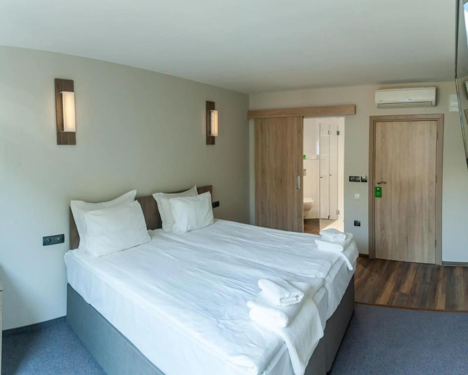 Hugo hotel 3*
