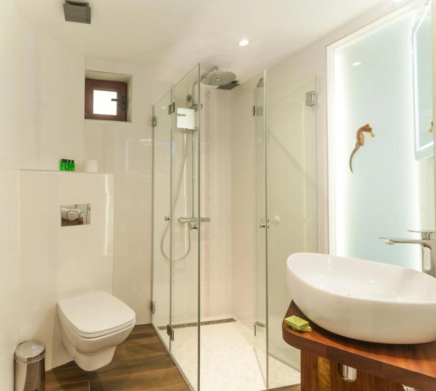 Hugo hotel 3*