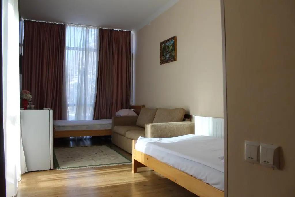 Hotel Aisi 3*