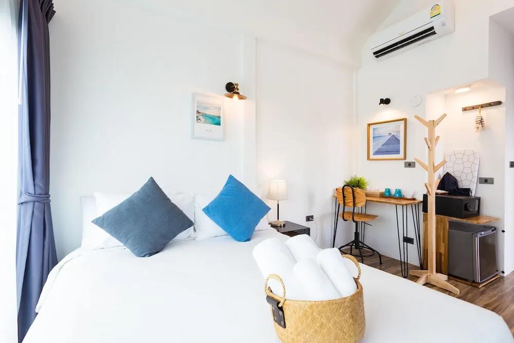 The Seaton House Phuket 3*
