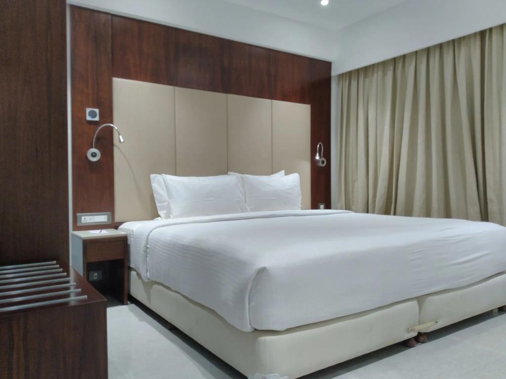 Ramee Techome 4*