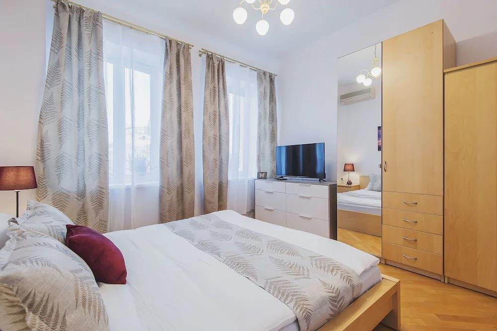 GM Apartment Arbat 49 0*