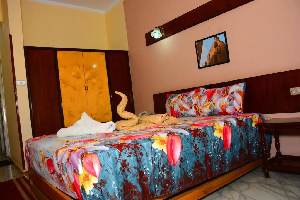 hotel shady 3*