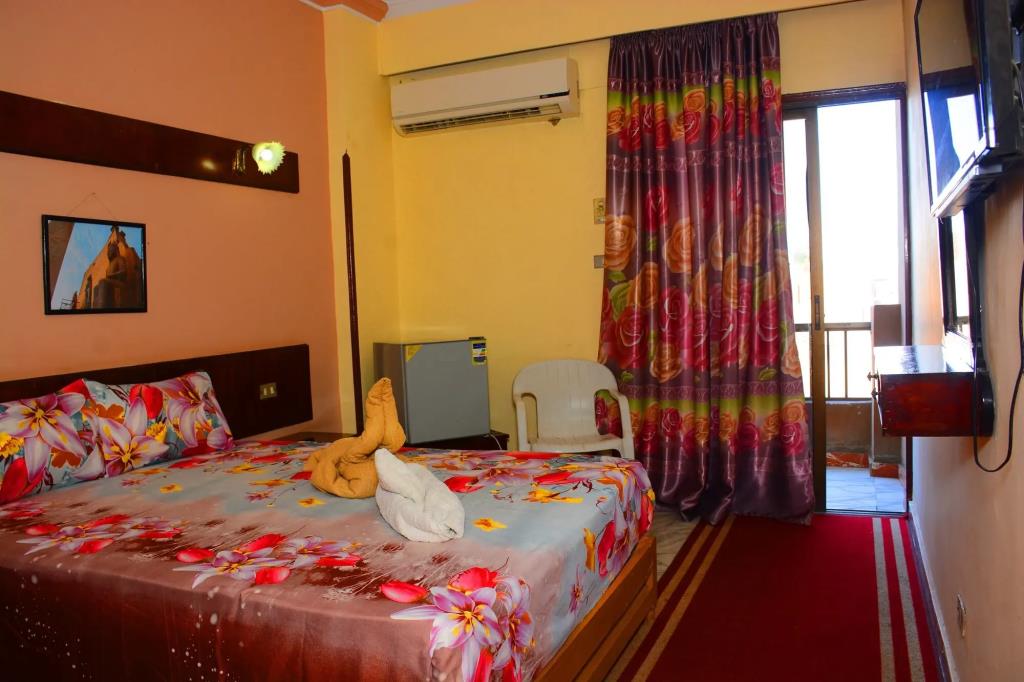 hotel shady 3*