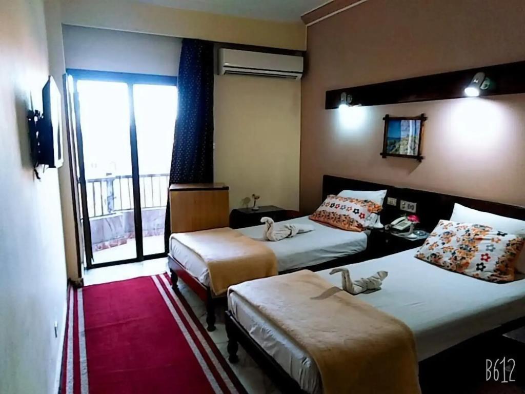 hotel shady 3*
