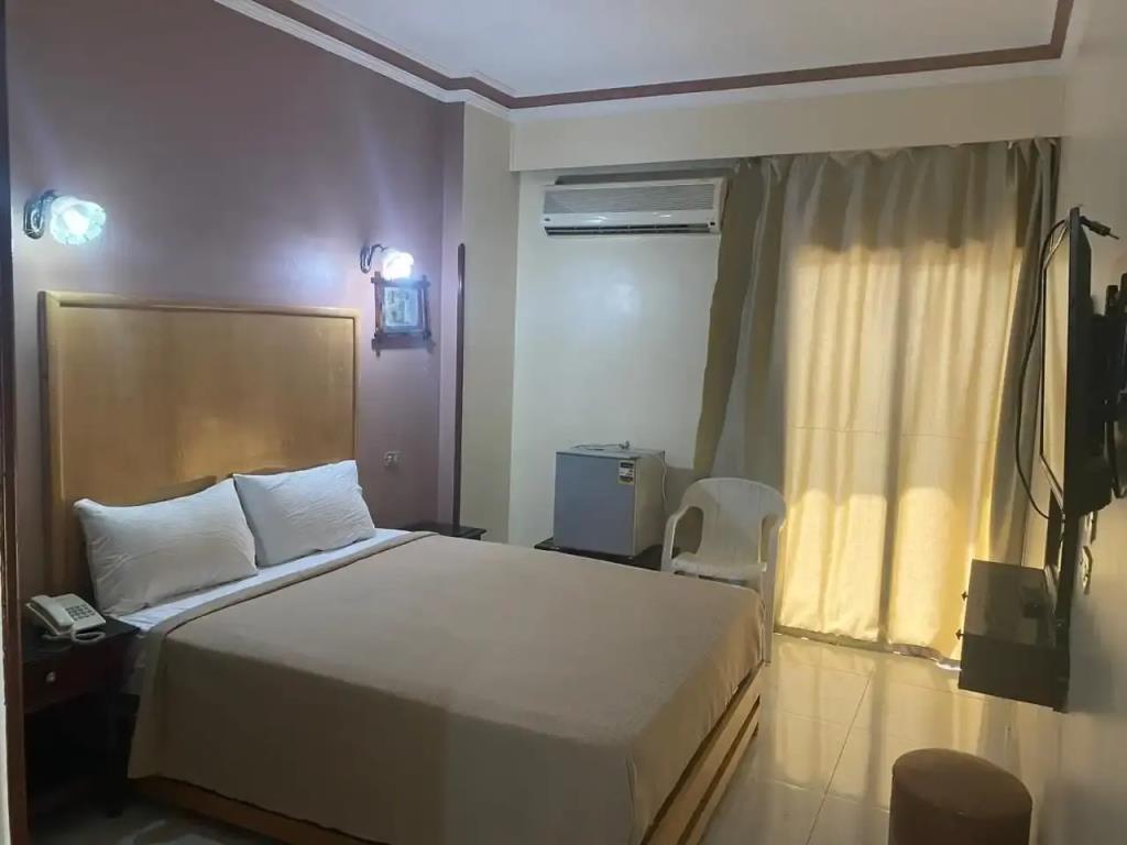 hotel shady 3*