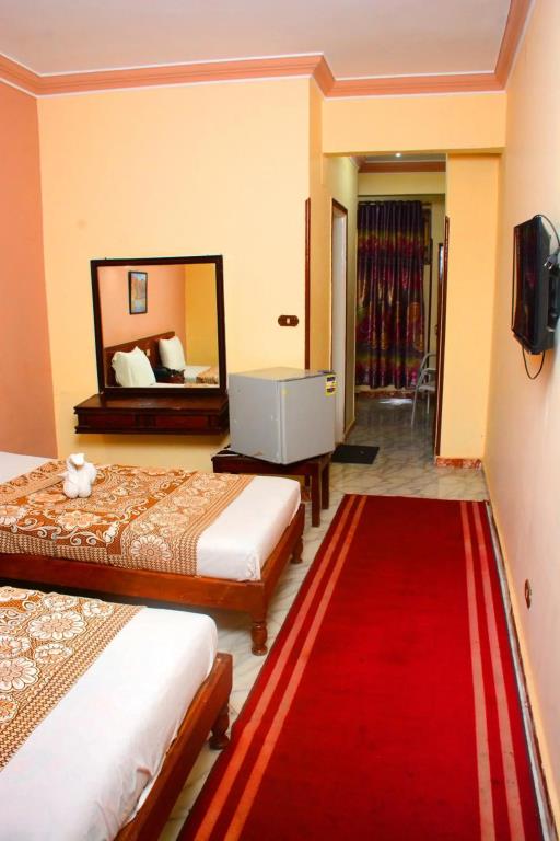 hotel shady 3*