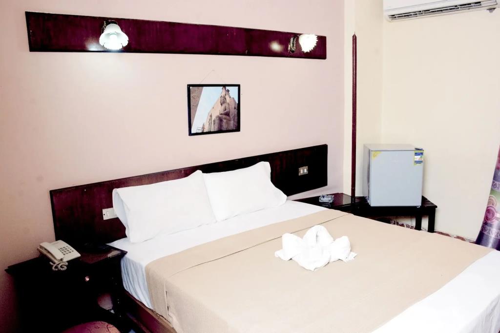 hotel shady 3*