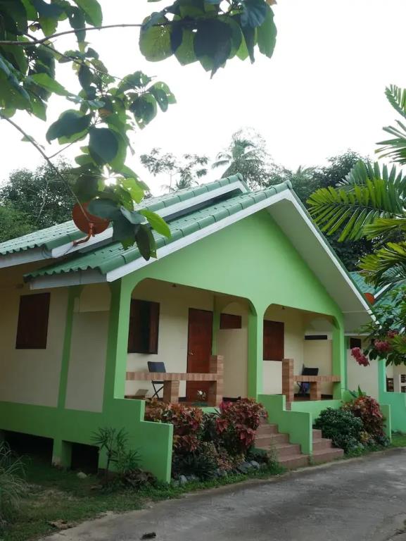 Tara Resort Samui 2*