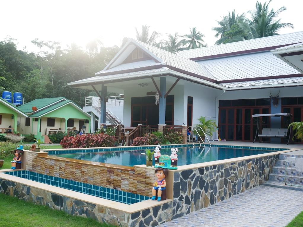 Tara Resort Samui 2*