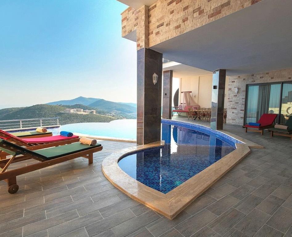 Villa Heart 0*