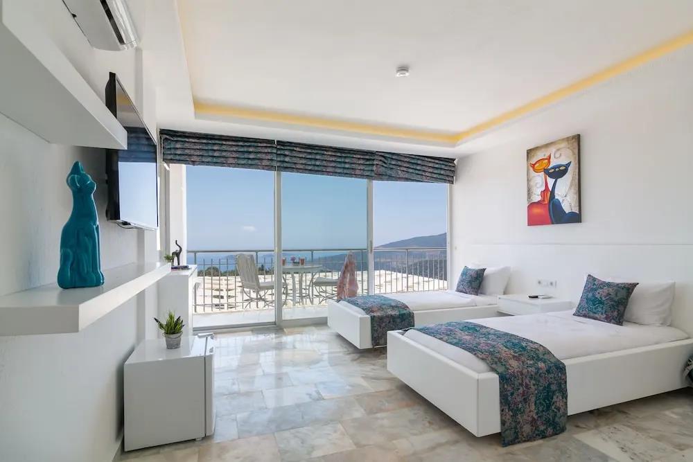 Villa Infinity 0*