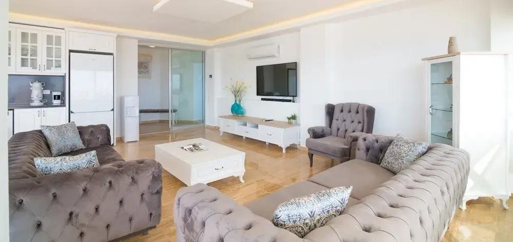 Villa Infinity 0*