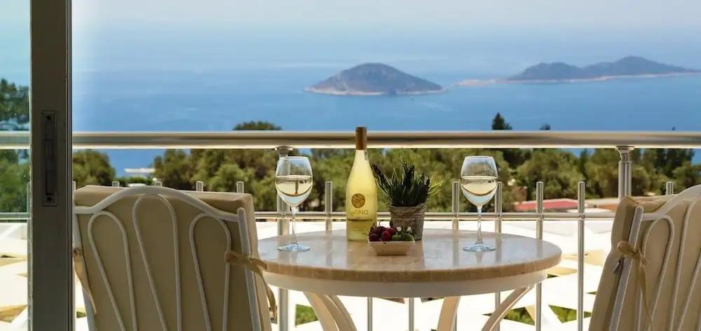Villa Infinity 0*