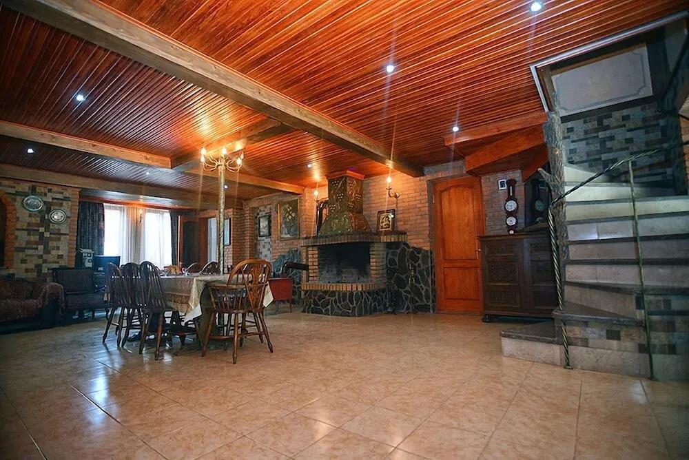 Chateau Chikovani 3*
