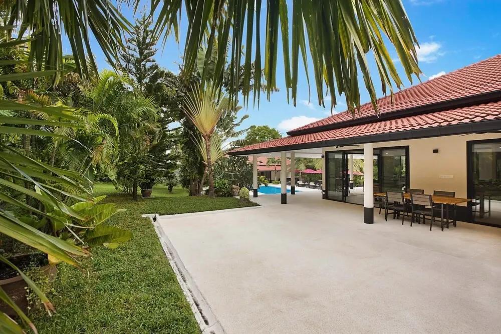 Maremaan Villa 0*