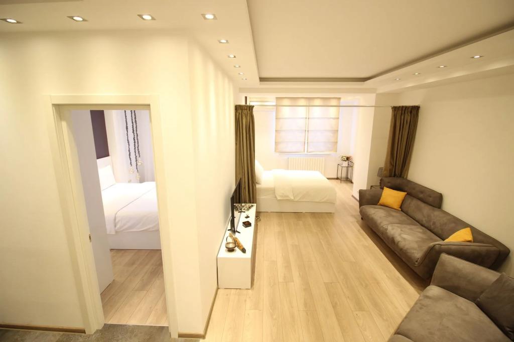 Super Luxury Apartments 0*