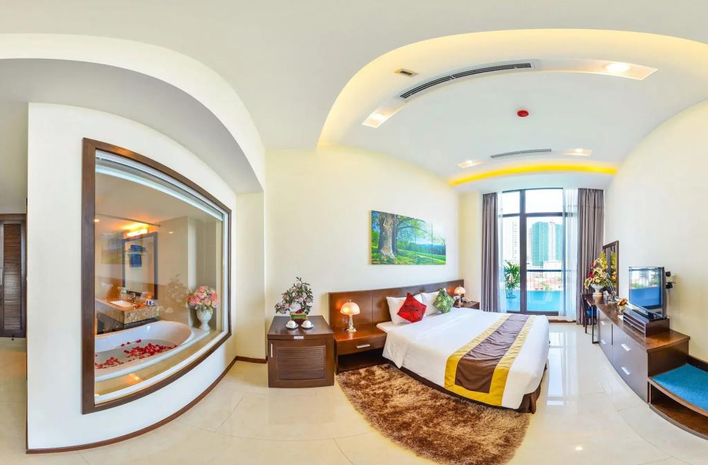 Brilliant Me Tri Hotel & Spa 3*