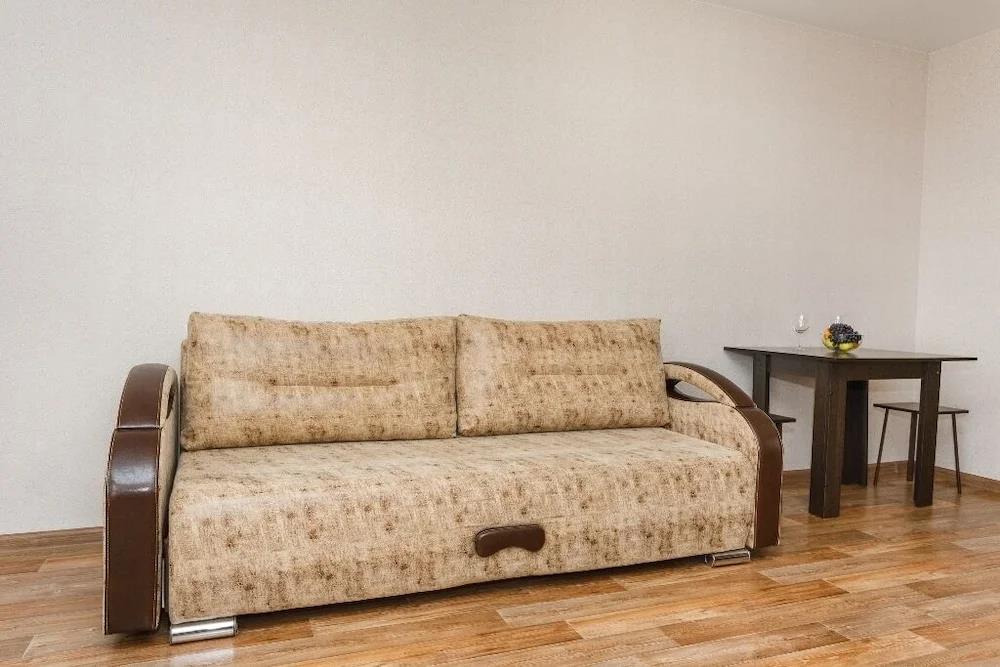 Apartment Etazhy Yumasheva-Papanina 0*