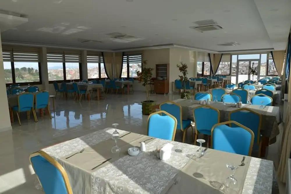Hasan Celebi Otel 3*