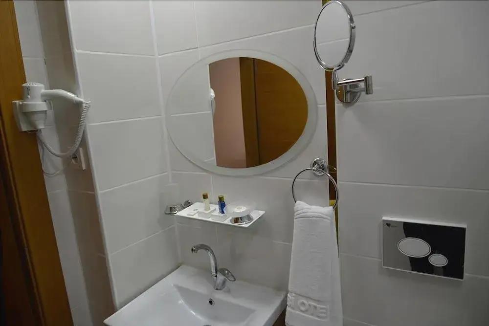 Hasan Celebi Otel 3*