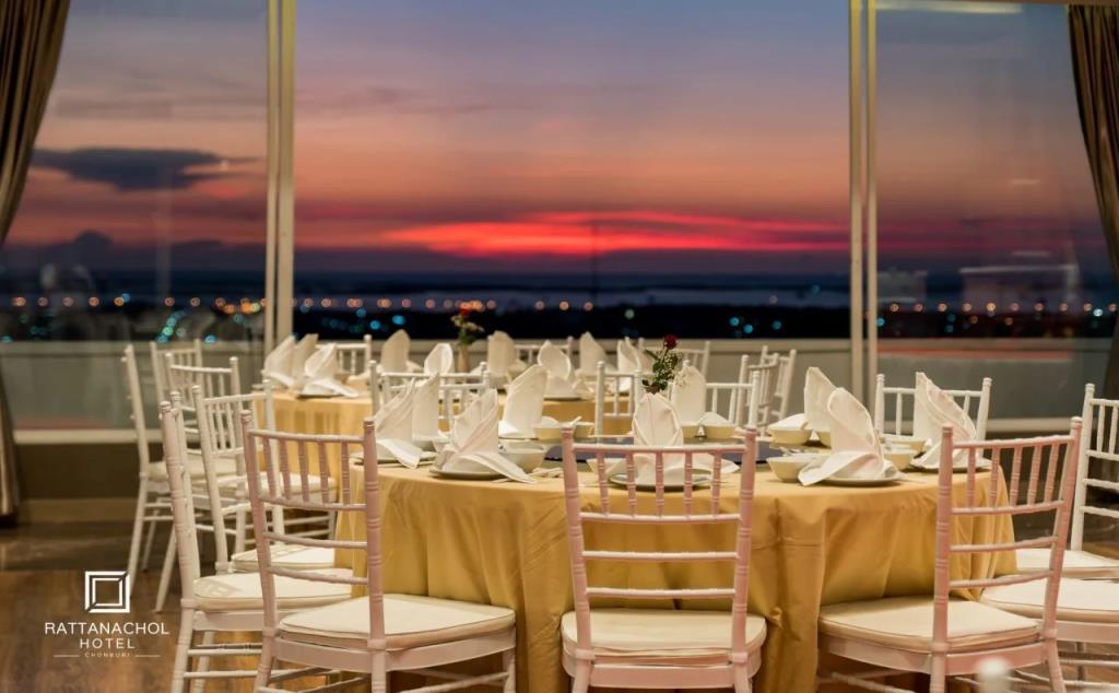 Rattanachol Hotel 4*