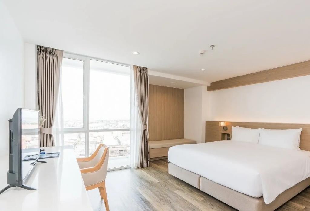 Rattanachol Hotel 4*