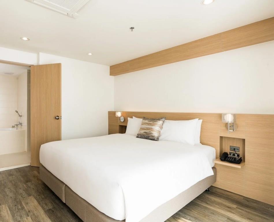 Rattanachol Hotel 4*