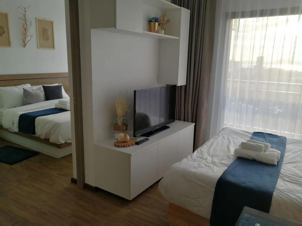 Simply Comfy Apartment by Patsamon 0*
