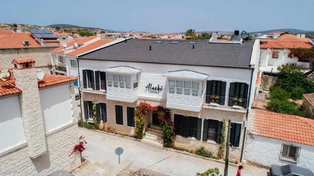 Alachi Hotel 0*