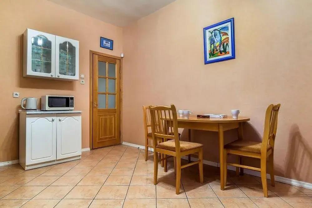 Friends apartment on Nevsky 112 0*