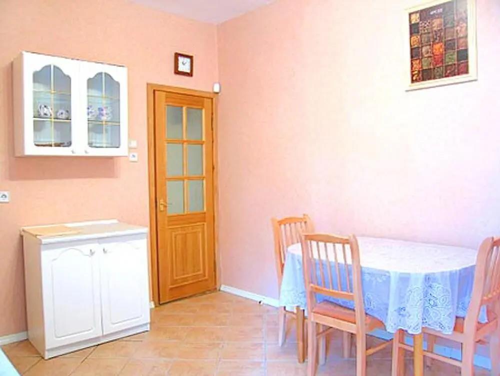 Friends apartment on Nevsky 112 0*