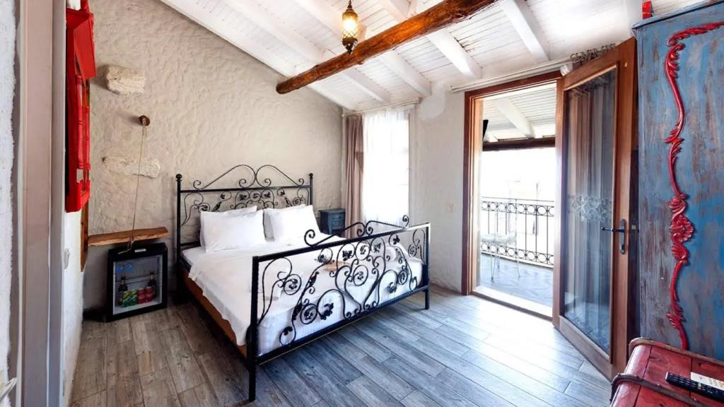 Mahzen Alacati Butik Otel 0*