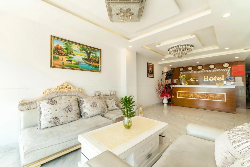 Rose Hotel 2*