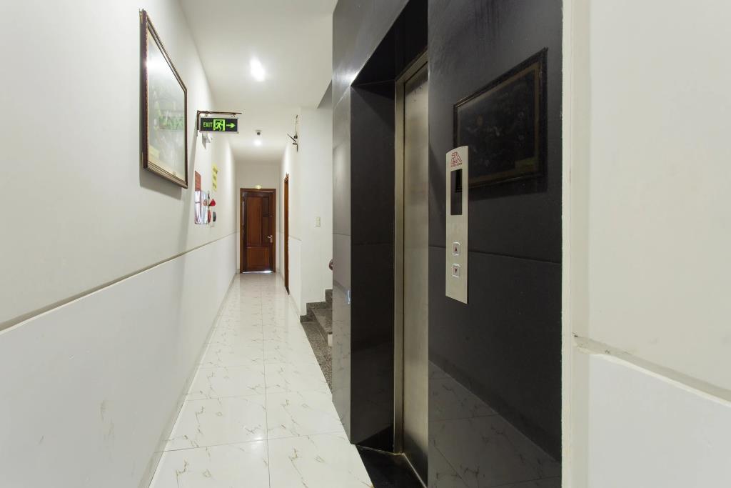 Rose Hotel 2*