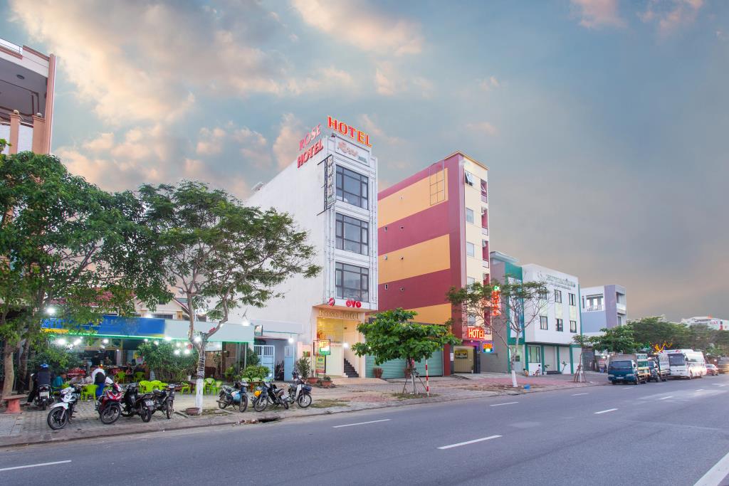 Rose Hotel 2*