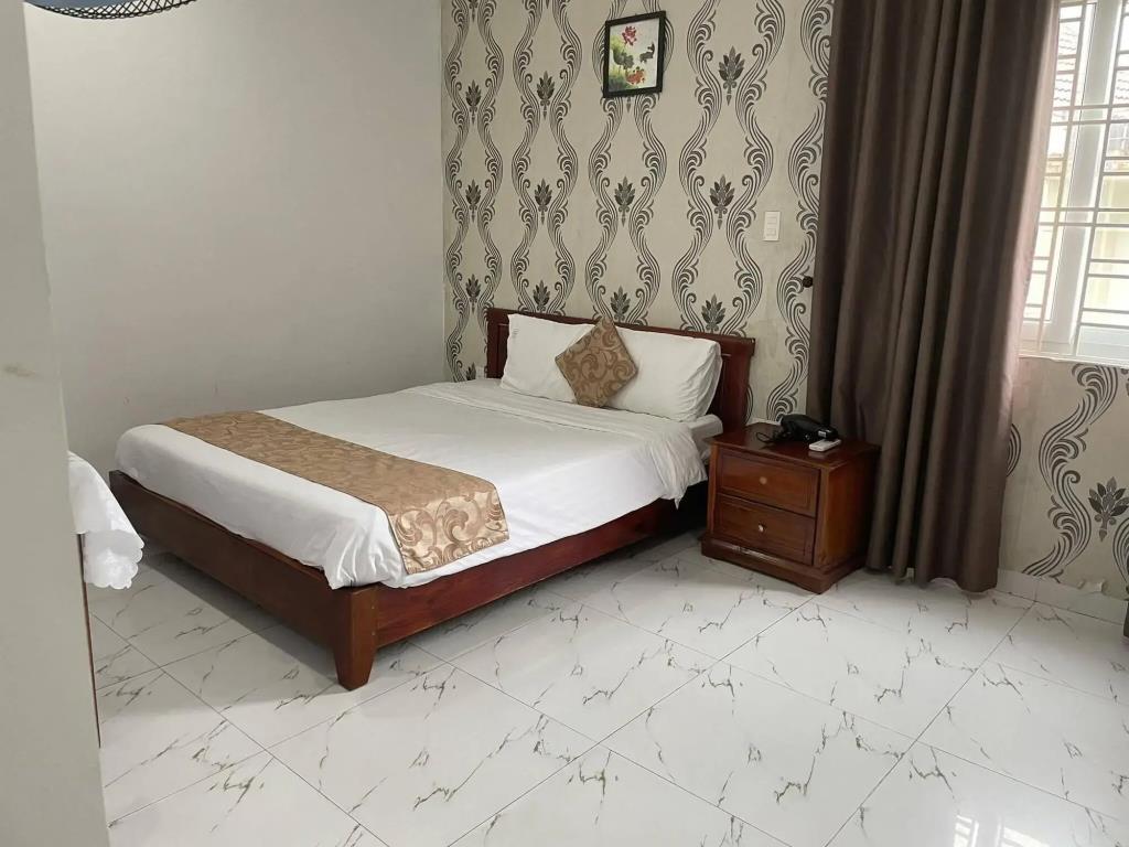 Rose Hotel 2*