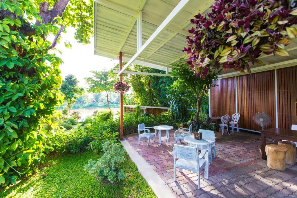 Sannot Riverside Boutique Hotel 4*